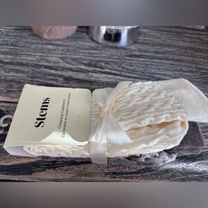 Stems Cream & Taupe Cashmere Socks